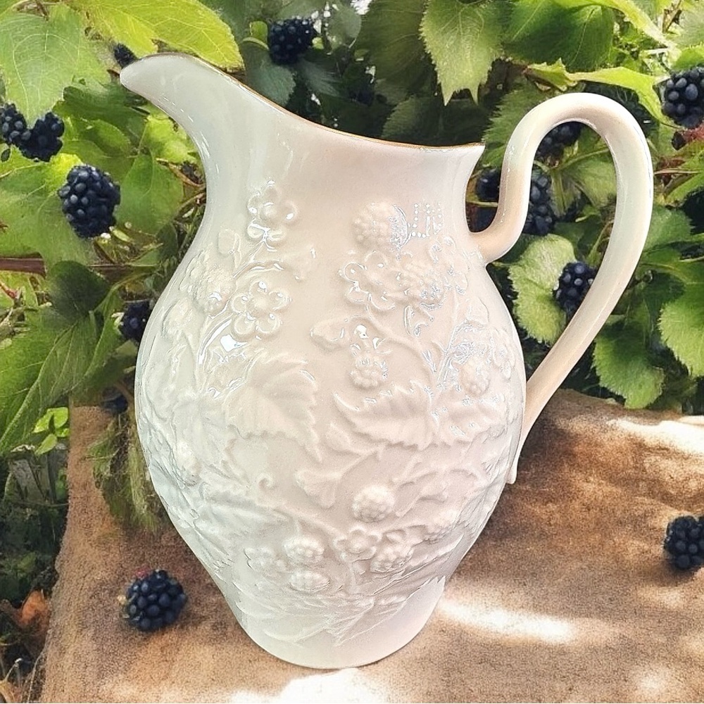 Lenox Vintage Blackberry Bone China Pitcher With 24k Gold Trim